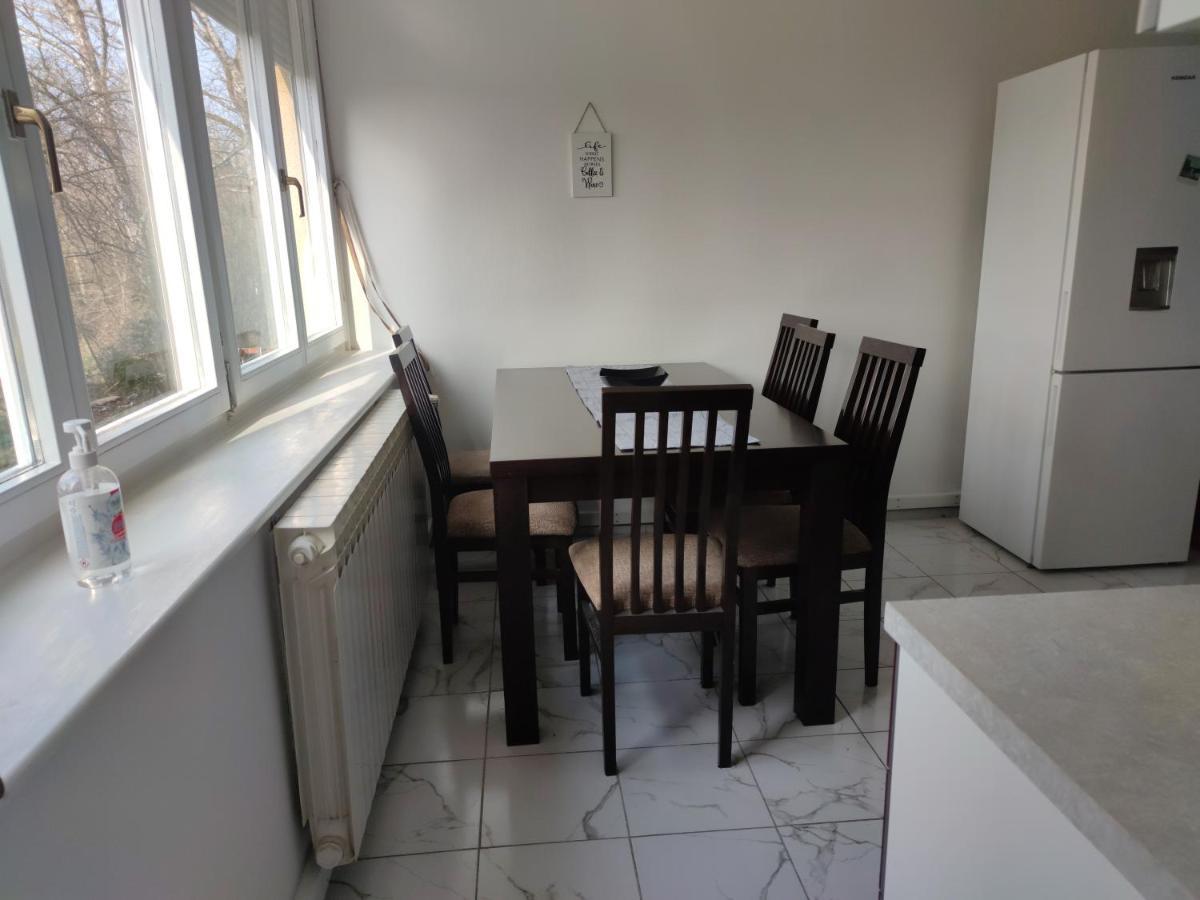 Apartman M&M'S Apartment Karlovac Exterior foto